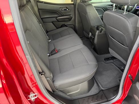 Used 2024 Chevrolet Colorado LT w/ LT Convenience Package image 20