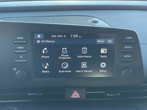 Certified 2025 Hyundai Elantra Sport w/ Cargo Package image 12