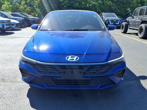 Certified 2024 Hyundai Elantra SEL FWD image 2
