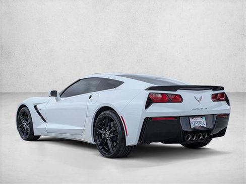 Used 2018 Chevrolet Corvette Stingray Coupe w/ 1LT RWD image 8