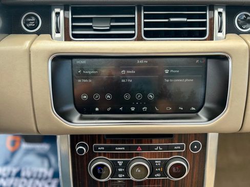 Used 2017 Land Rover Range Rover HSE image 24