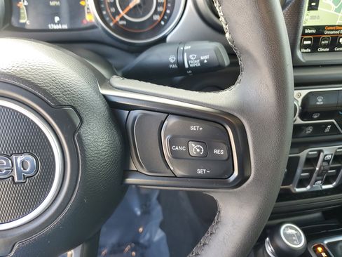 Used 2023 Jeep Gladiator Sport image 20