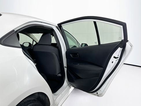 Used 2024 Toyota Corolla LE image 27