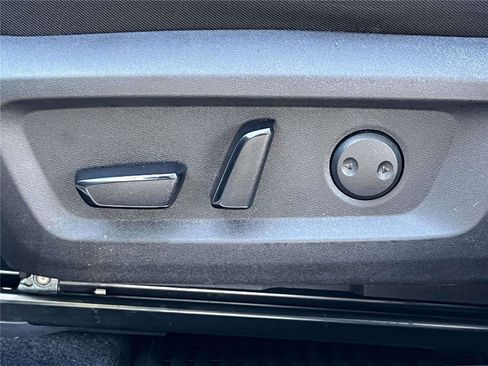 Certified 2023 Nissan Rogue SV image 23