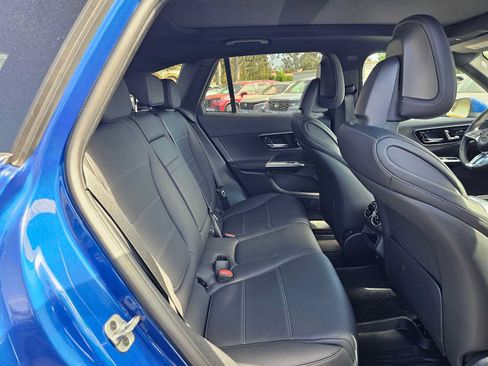 Used 2026 Mercedes-Benz GLC 300 4MATIC image 12