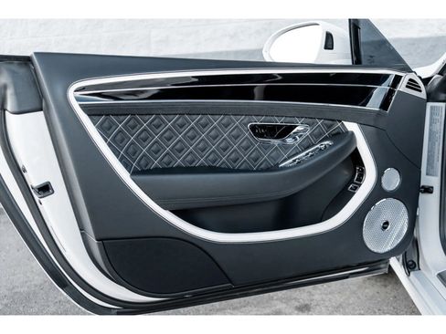 Used 2024 Bentley Continental GT Speed image 24