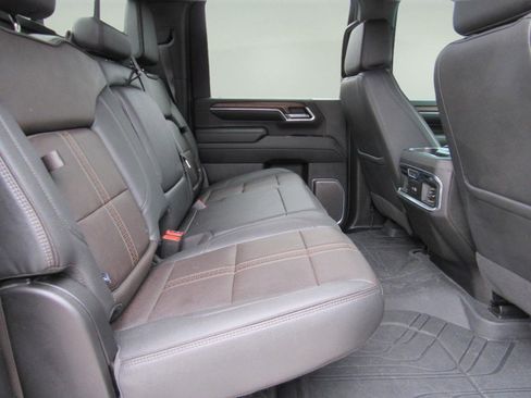 Used 2024 Chevrolet Silverado 2500 High Country image 44