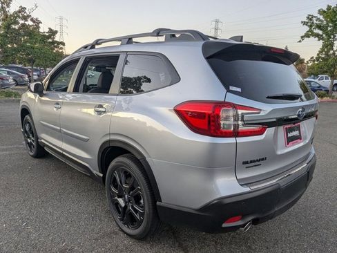 Used 2025 Subaru Ascent Bronze Edition AWD/4WD image 9