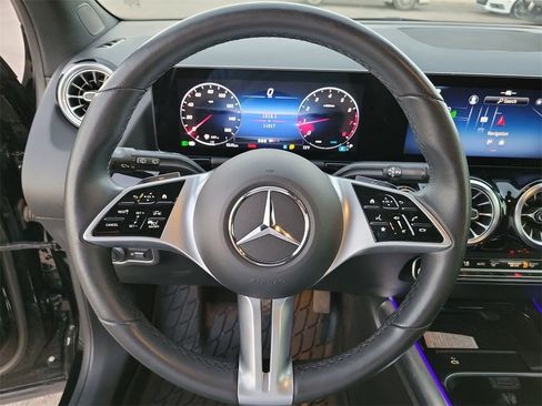 Used 2024 Mercedes-Benz GLA 250 image 21