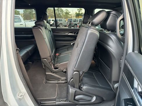 Used 2022 Jeep Wagoneer Series II w/ Premium Group I RWD image 19