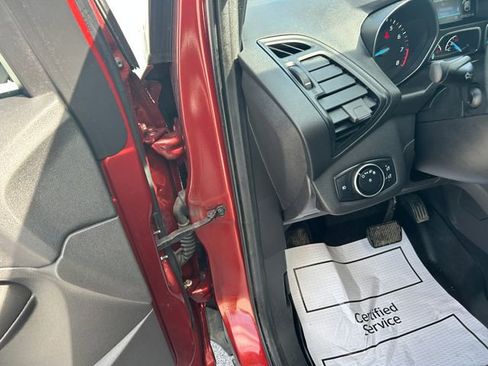 Used 2016 Ford Escape SE w/ Equipment Group 201A AWD/4WD image 13
