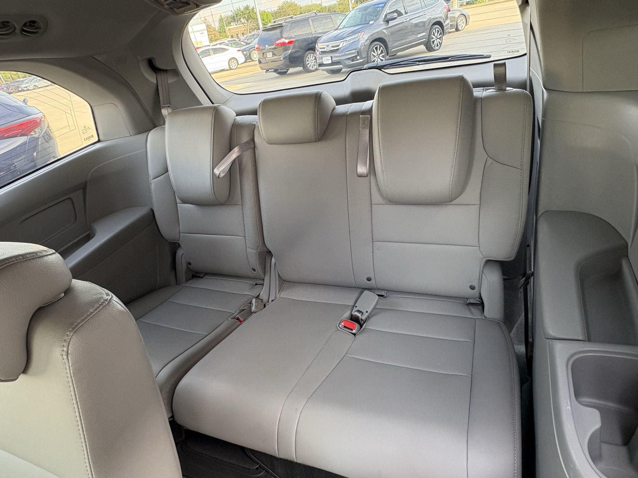 Used 2016 Honda Odyssey EX-L image 30