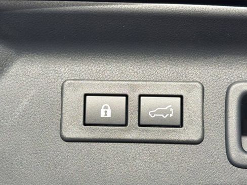 Used 2026 Subaru Forester Premium AWD/4WD image 13