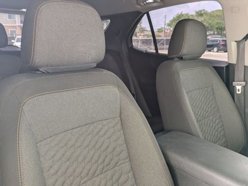 Used 2018 Chevrolet Equinox LT image 14