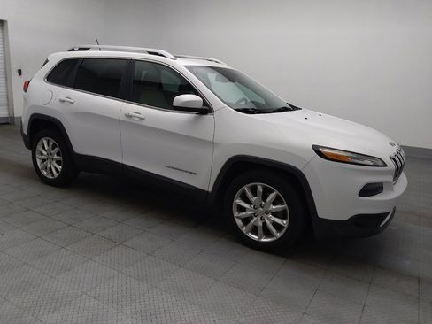 Used 2015 Jeep Cherokee Limited w/ Luxury Group FWD image 11