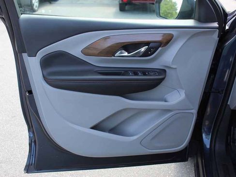 Used 2018 GMC Terrain SLE FWD image 10