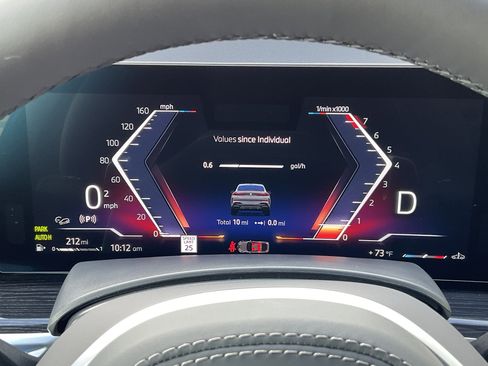 New 2026 BMW X6 xDrive40i w/ Executive Package image 14