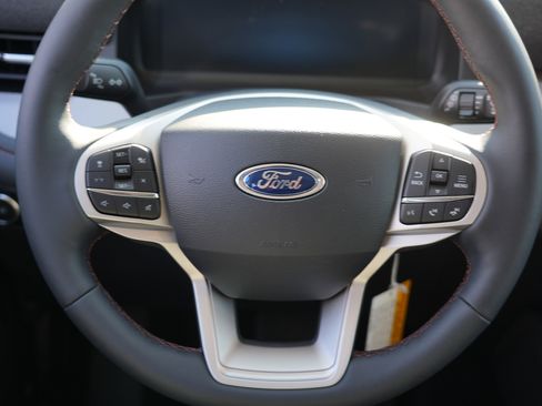 New 2026 Ford Explorer Active w/ Active Comfort Package image 22