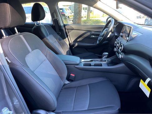 New 2025 Nissan Sentra SV image 7