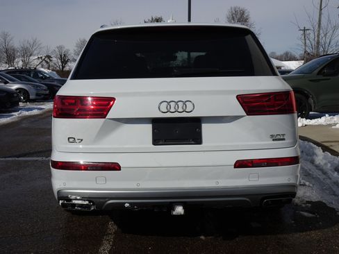 Used 2017 Audi Q7 3.0T Premium Plus image 4