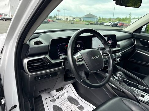 Used 2024 Kia Telluride S AWD/4WD image 23