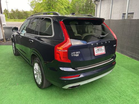 Used 2017 Volvo XC90 T6 Momentum w/ Vision Package AWD/4WD image 7