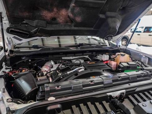 Used 2022 Chevrolet Silverado 3500 High Country w/ Technology Package image 46