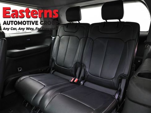 Used 2023 Jeep Grand Cherokee L Limited AWD/4WD image 28