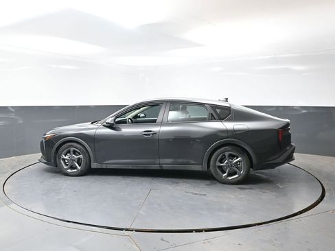 Used 2025 Kia K4 FWD image 9