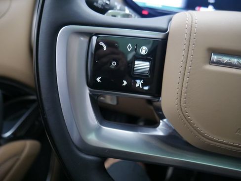 Used 2025 Land Rover Range Rover Autobiography AWD/4WD image 39