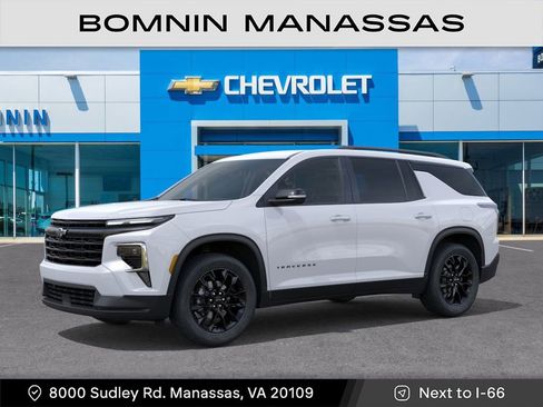 New 2026 Chevrolet Traverse LT image 3