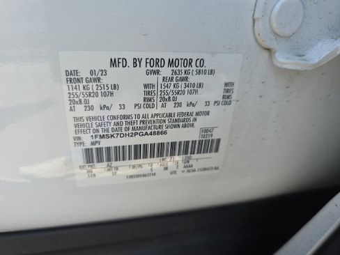 Used 2023 Ford Explorer XLT w/ Equipment Group 202A RWD image 16