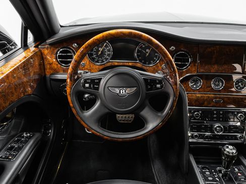 Used 2016 Bentley Mulsanne Speed image 10