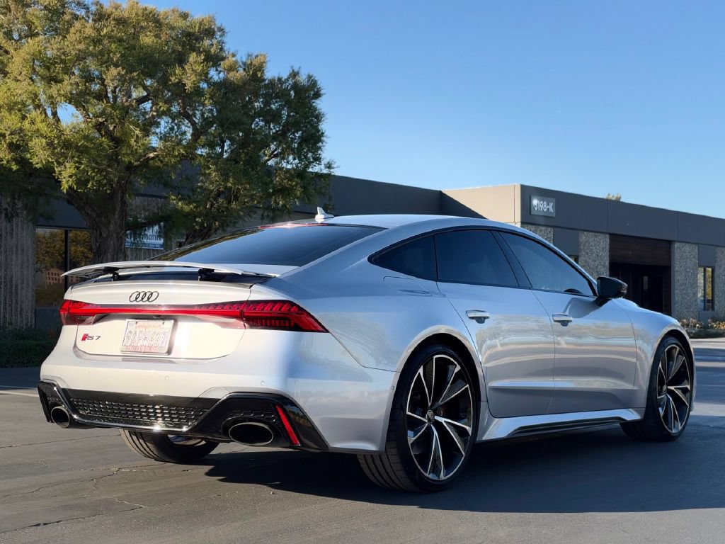 Used 2021 Audi RS 7 Sportback w/ Black Optic Package AWD/4WD image 5