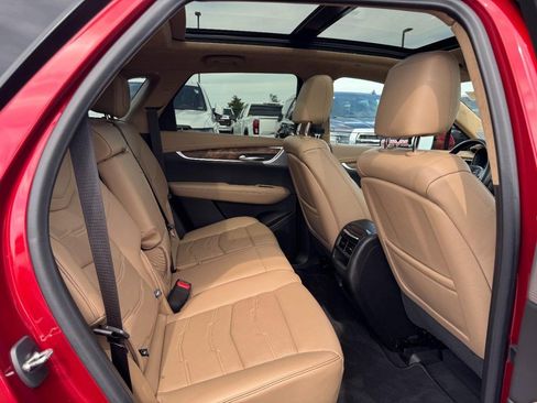 Used 2024 Cadillac XT5 Premium Luxury w/ Platinum Package AWD/4WD image 10