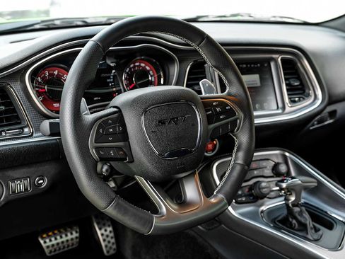 Used 2015 Dodge Challenger SRT Hellcat RWD image 16