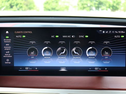 Used 2022 BMW iX xDrive50 w/ Premium Package AWD/4WD image 39