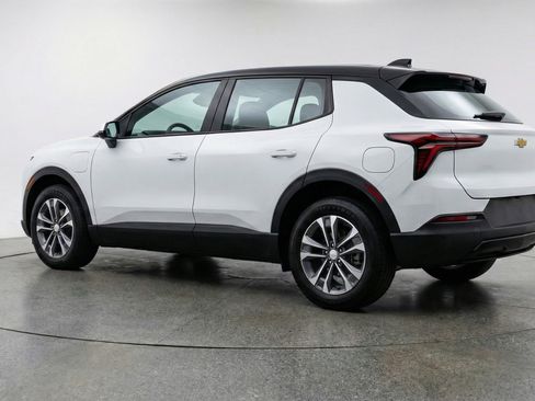 Used 2025 Chevrolet Equinox LT FWD image 6