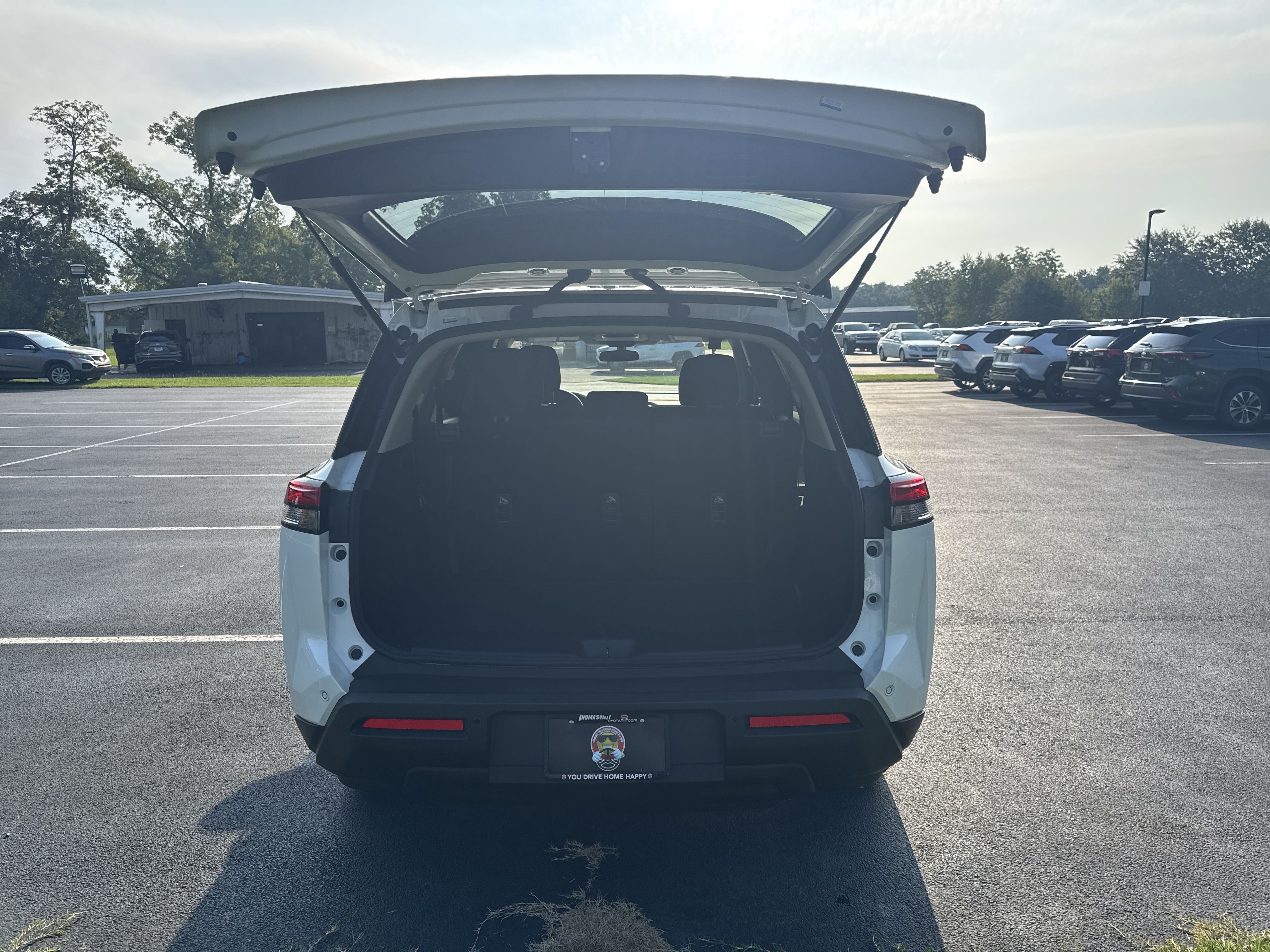 Used 2024 Nissan Pathfinder S FWD image 38