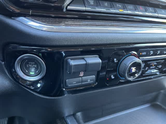 Used 2025 Chevrolet Silverado 3500 LT w/ All Star Edition AWD/4WD image 30