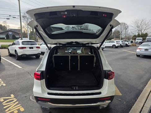 Certified 2024 Mercedes-Benz GLB 250 4MATIC image 37