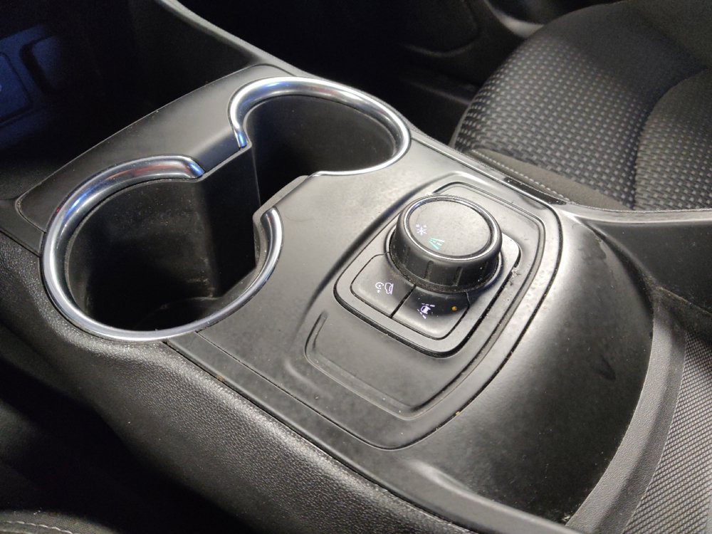 Used 2024 GMC Terrain SLE FWD image 26