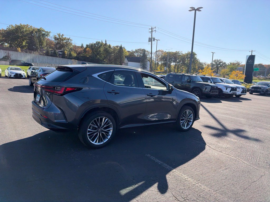 Used 2026 Lexus NX 350h AWD w/ Accessory Package (2T) image 31