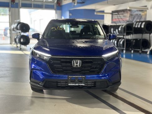 Used 2024 Honda CR-V LX image 2