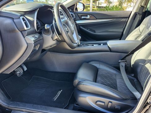 Used 2017 Nissan Maxima SR w/ Midnight Edition image 13