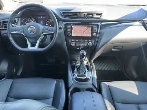 Used 2021 Nissan Rogue Sport SL w/ Premium Package image 20