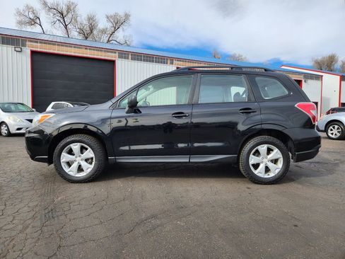 Used 2016 Subaru Forester 2.5i w/ Alloy Wheel Package image 4