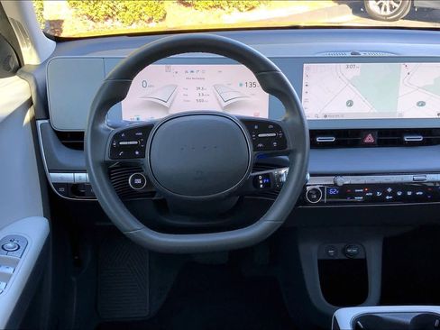 Used 2023 Hyundai Ioniq 5 SE image 5