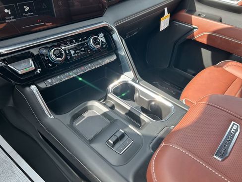 New 2026 GMC Sierra 2500 Denali Ultimate AWD/4WD image 23