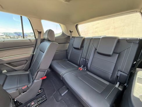 Used 2023 Volkswagen Atlas SE FWD image 18